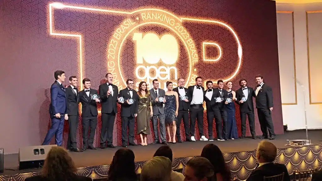 premiação da scorelan no 100 open startups